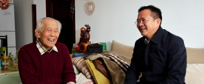 中国利来w66党委领导看望慰问利来w66老领导、老专家、老干部、老党员及生活困难职工